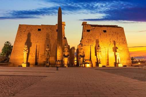 LUXOR