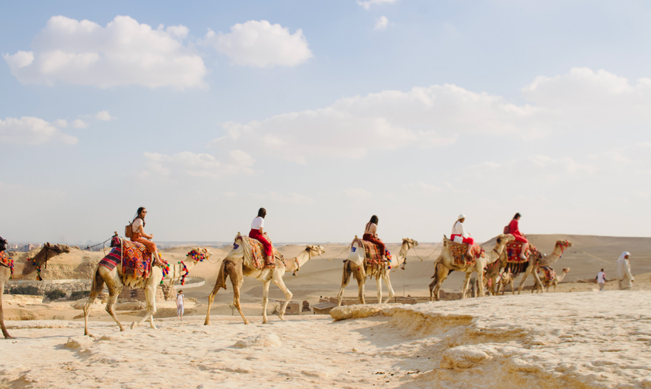 The Ultimate Guide to Experiencing Egypt with Friends
